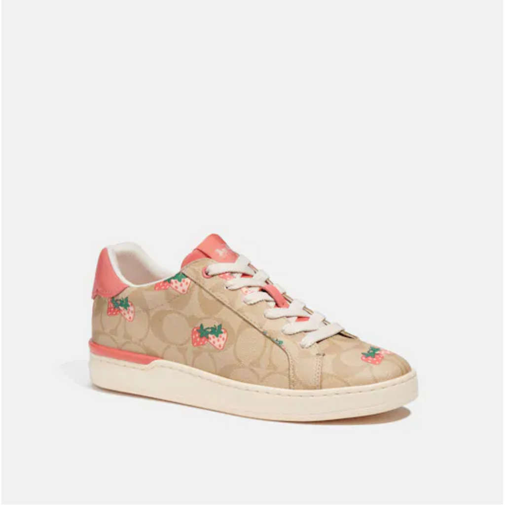 Tenis Coach 25 Clip Low Top Sneaker With Strawberry Print fresas